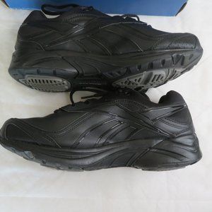 NWT Reebok DMX MAX Ultimate Walking Sneakers Size 10 Wide